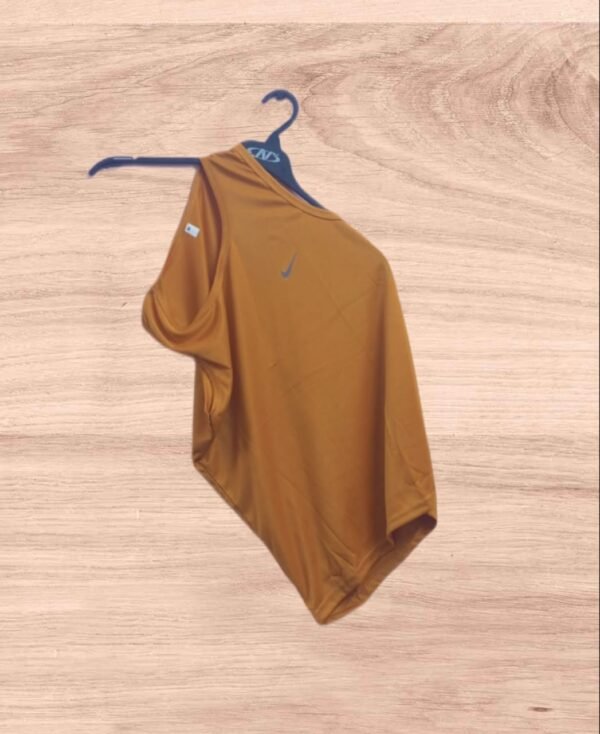 Men's Fine Cotton vest Sleeveless men's banian / vest pack of 1 ( Brown )